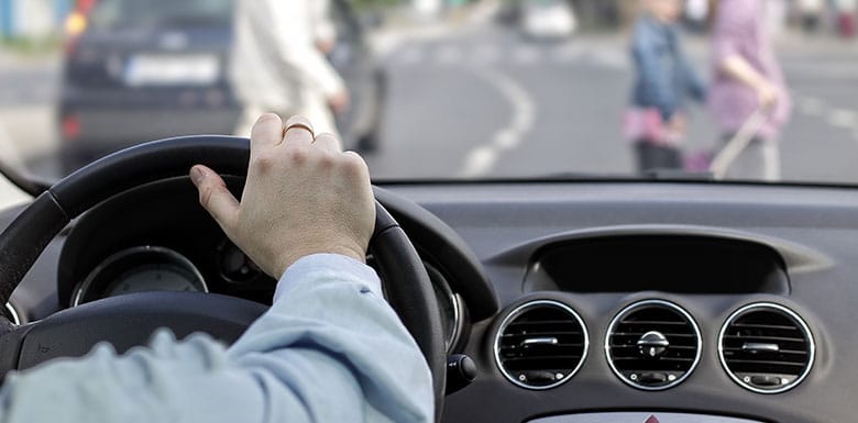 Do drivers have to wait for pedestrians to Cross Street?