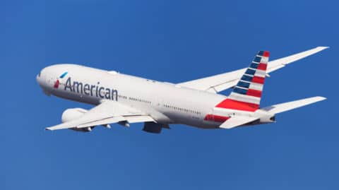 American Airlines Boeing 777-200ER Banking